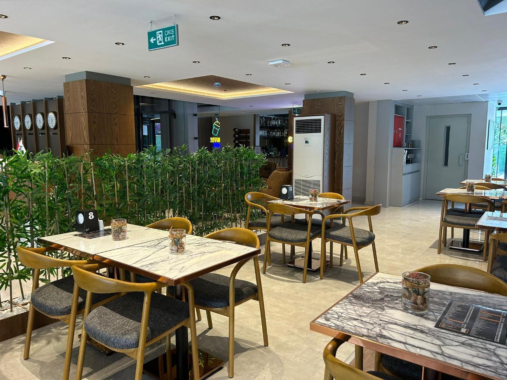 Sam Hotel Antalya Bagian luar foto