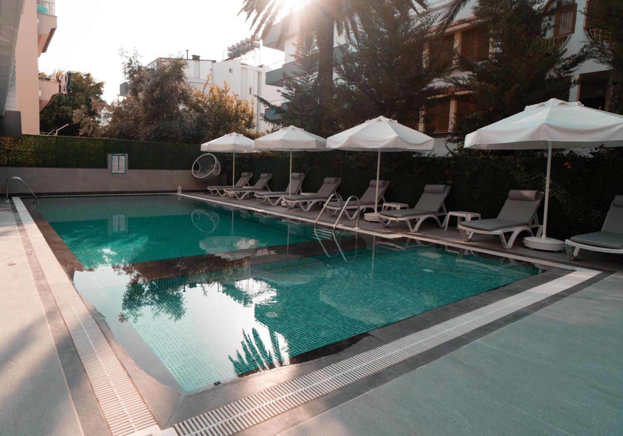 Sam Hotel Antalya Bagian luar foto