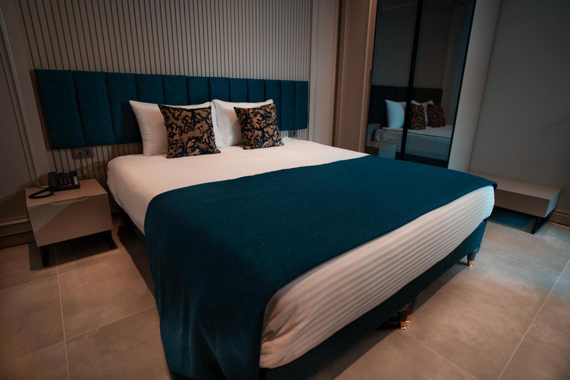 Sam Hotel Antalya Bagian luar foto